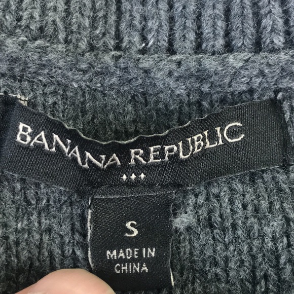 Banana Republic brand Ladies Petite Gray Sweater - Picture 8 of 9